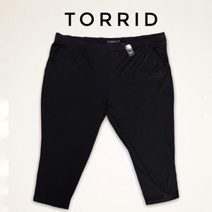 TORRID Size 6 - Studio Knit Tapered Black Pants